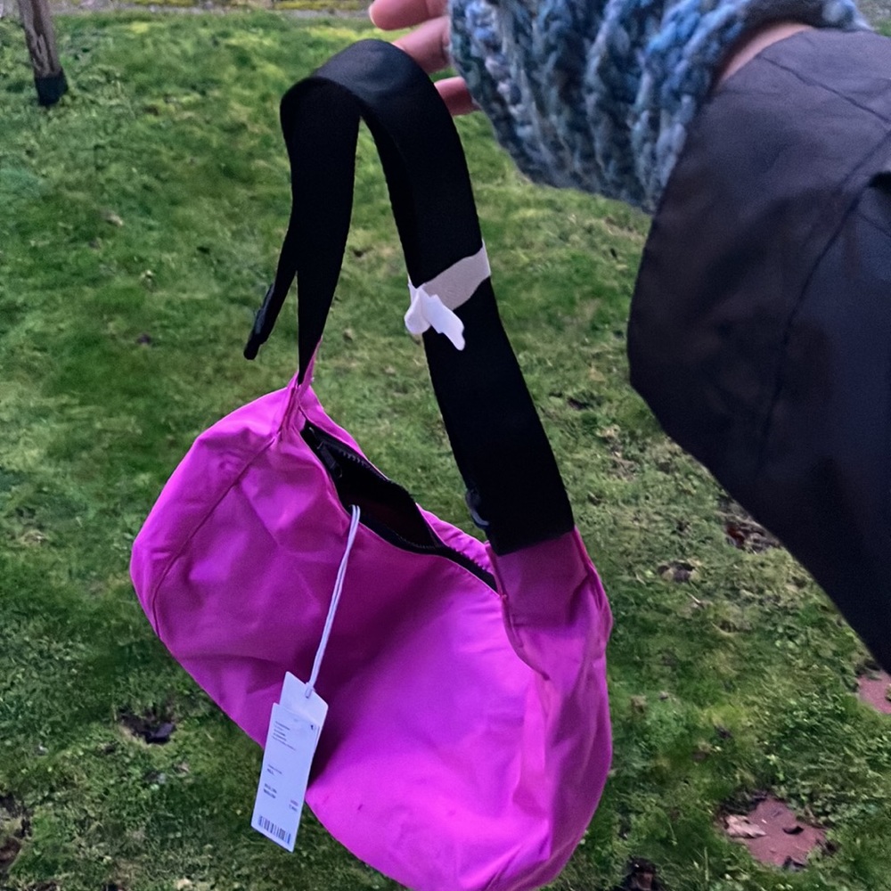 Baggu Extra Pink Medium Nylon Crescent Bag - Picture 8 of 14